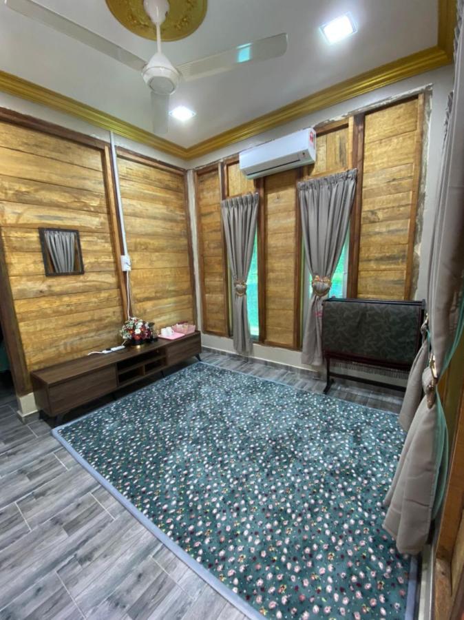 Homestay Dusun Ana Balun Slim River Esterno foto