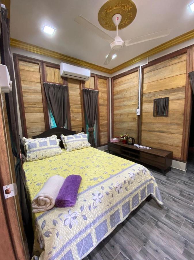 Homestay Dusun Ana Balun Slim River Esterno foto